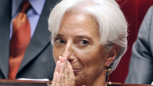 Christine Lagarde criticises "political dysfunction"