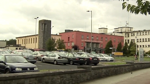 Mid-Western Regional Hospital - Bed closures