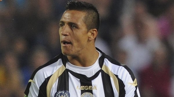 Alexis Sanchez - Set to sign a five-year Barcelona deal