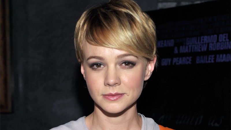Carey Mulligan ties the knot!