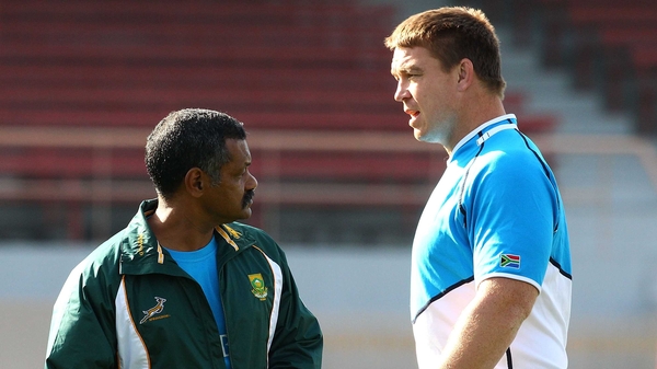 Peter de Villiers(l) - has received the backing of World Cup-winning captain John Smit