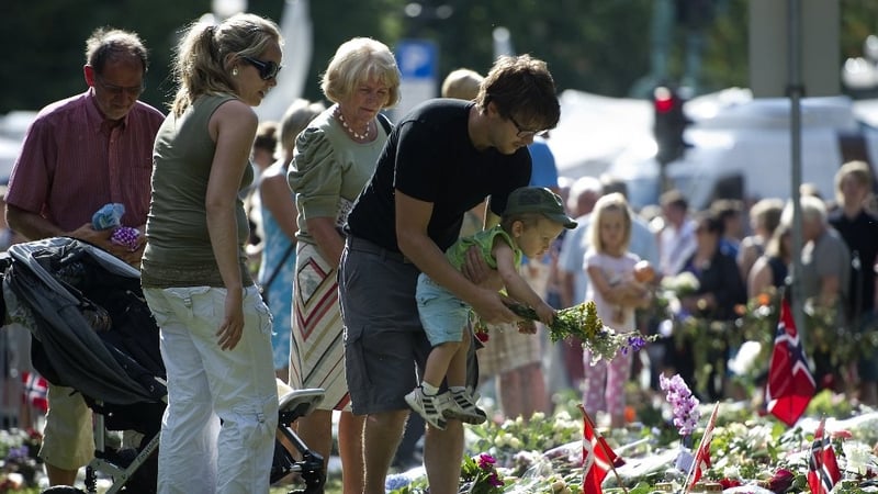 Norway - Import tolls on roses suspended