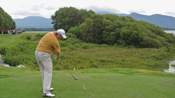 David Howell shares the lead in Killarney with Richard Green and Simon Dyson