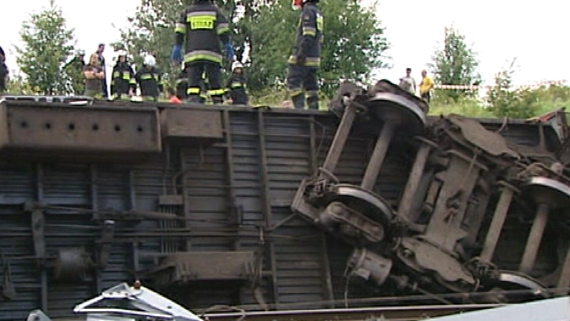 Poland crash - 280 people were on board