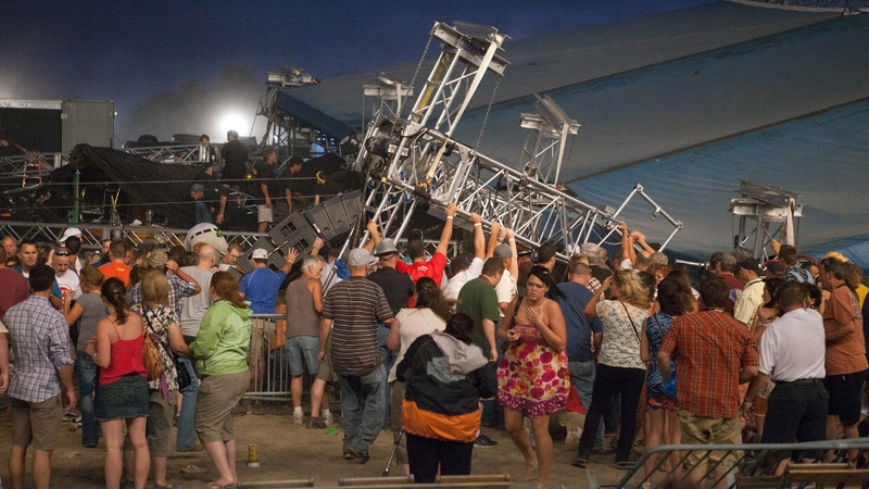 Indiana - Stage collapsed minutes before Sugarland were due to perform
