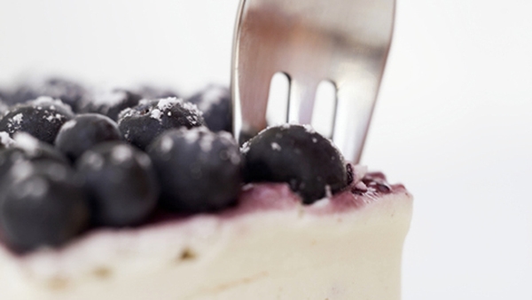Quick blueberry trifles