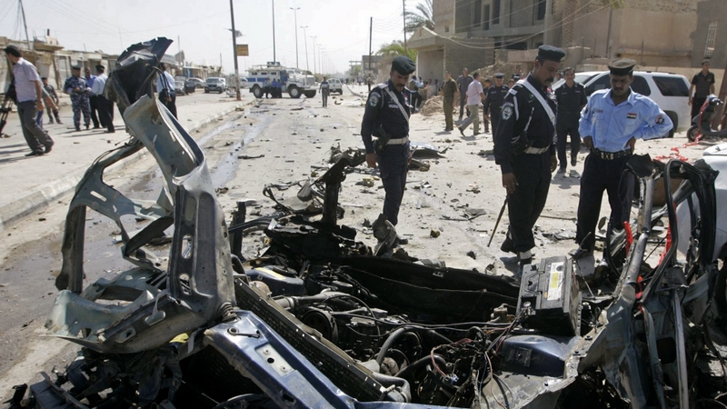Najaf - At least three killed in two car bombs