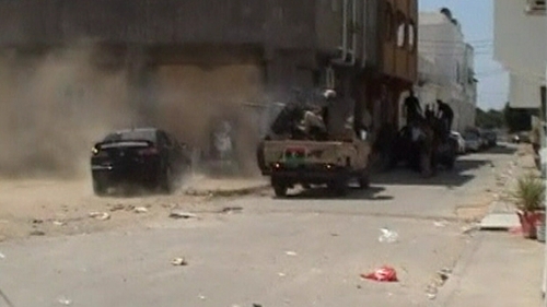 Clashes continue in Tripoli