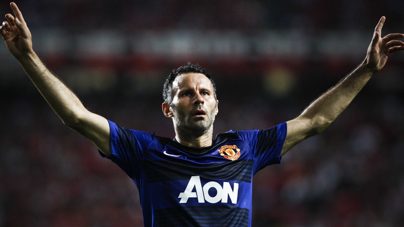Manchester United veteran Ryan Giggs earned Manchester United a somewhat fortuitous point in Portugal