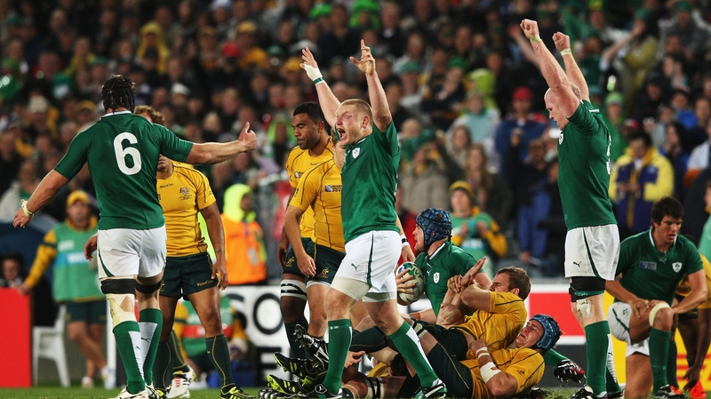 Australia 6-15 Ireland - Ireland players celebrate a famous win!