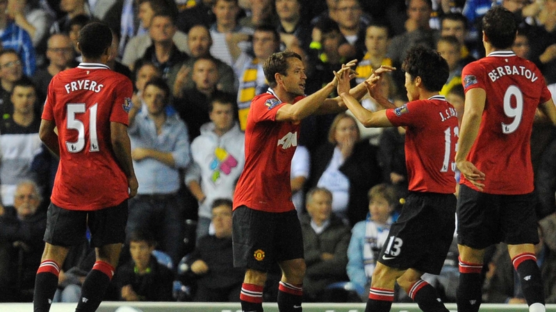 Michael Owen helped Manchester United reached the fourth round of the Carling Cup