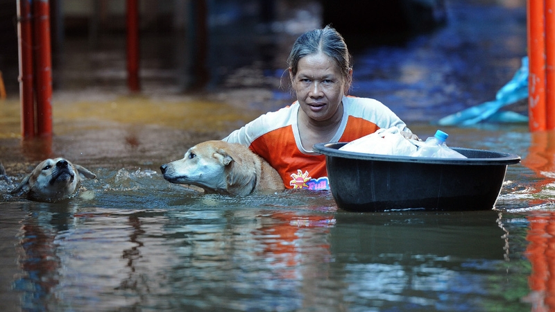 Floods threatening low-lying Bangkok