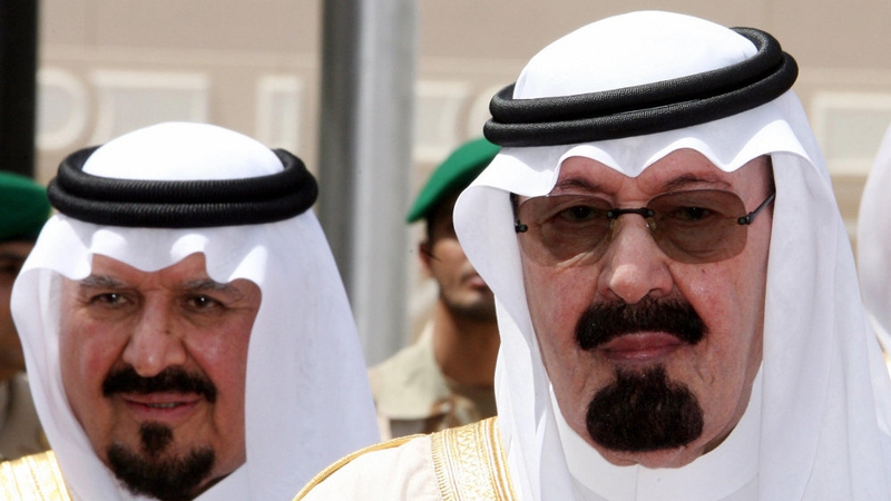 Saudi Crown Prince, Sultan bin Abdulaziz al Saud (R) had suffered from cancer for some years