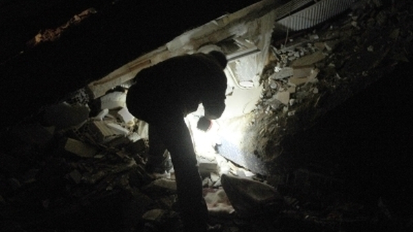 Rescuers are looking for survivors of Turkish quake