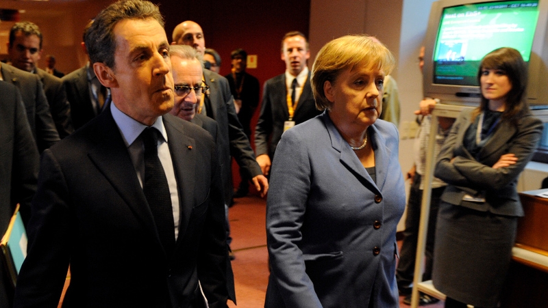 Sarkozy and Merkel tell Greece aid delayed until vote