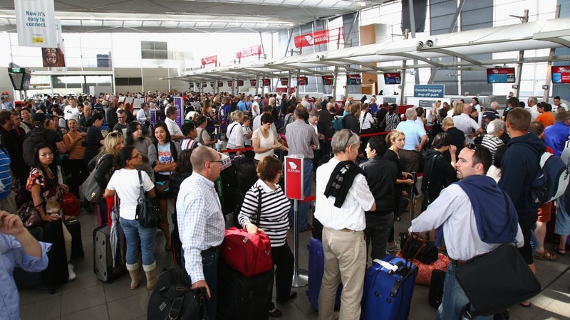 70,000 travellers were stranded when Qantas planes were grounded