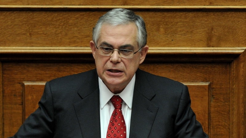 Parties in Lucas Papademos' unity govt meeting troika representatives