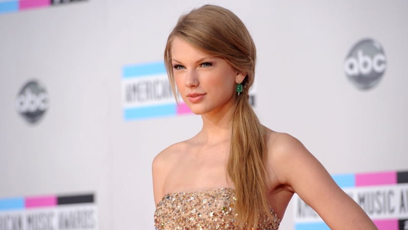 Swift is tops Forbes best-paid celebrities under 30 list