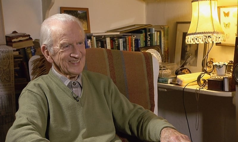 Éamon de Buitléar is survived by his wife, Lailli, and five children