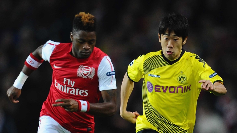 Alex Song has completed his move to Barcelona
