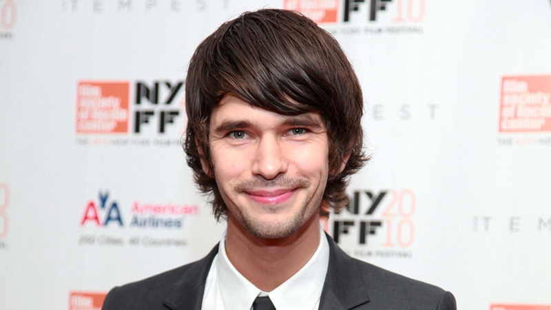 Whishaw to play Q in new Bond film