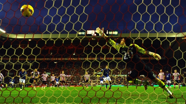 Everton earn point - Leighton Baines scores a penalty against Ireland keeper Kieran Westwood