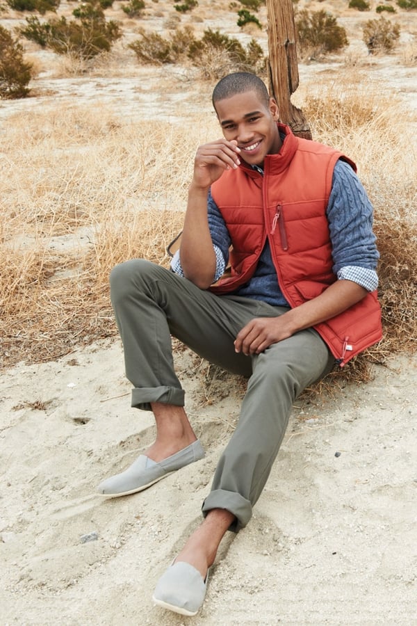 Gilet €59, jumper €53, chinos €42, shoes €23