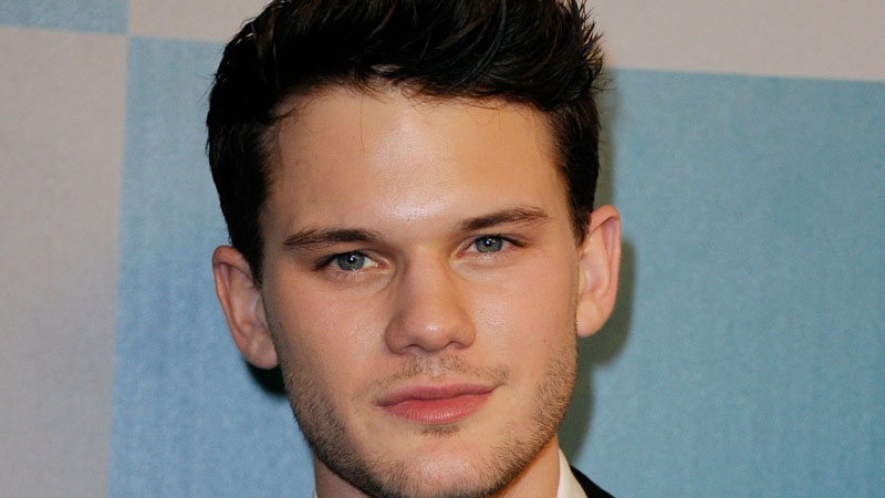Jeremy Irvine