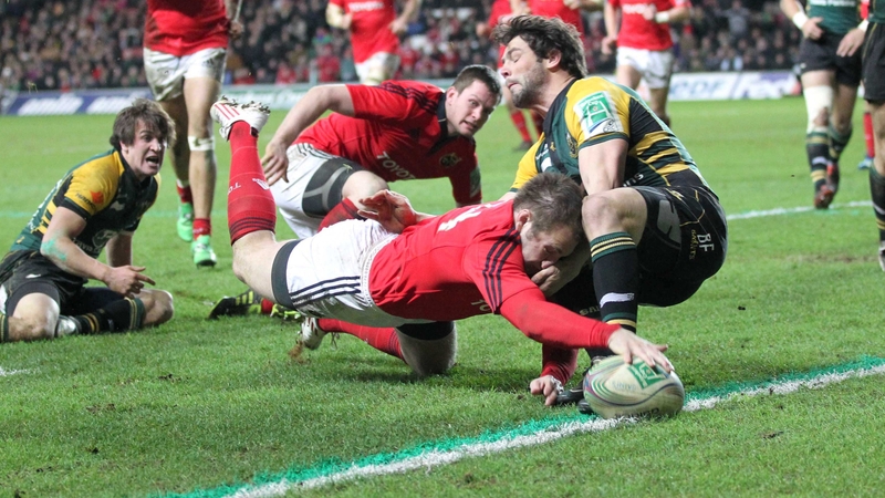 Johne Murphy touches down for Munster