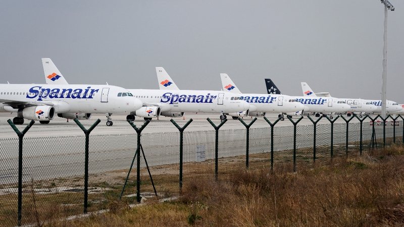 Passengers stranded at Spanish airports after airline Spanair abruptly went bust