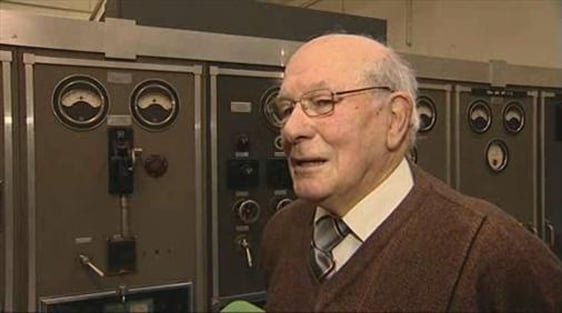 Tom Collins recalls the origins of the medium wave radio service.
