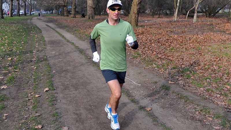 Richard Donovan runs the London leg of his challenge (Pic: World Marathon Challenge on Facebook)