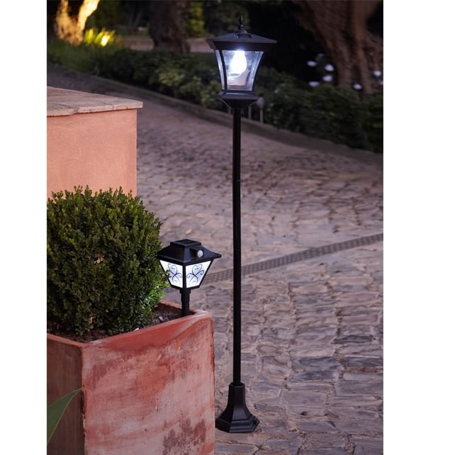 Solar Lamp Post Light €57