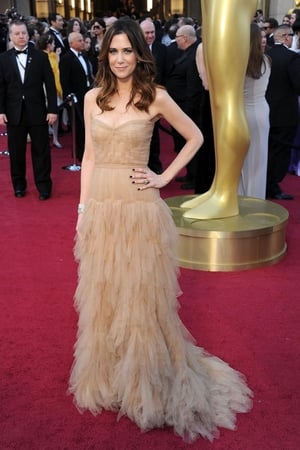 Kirsten Wiig: A nominee for best dressed if ever there was one. This look is perfection on Kirstin, if a little bit draining. Understated, loosely worked hair and a subtle dress yet with lots of impact. J. Mendel has served Wiig well!