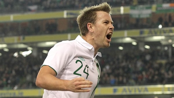 Rep Ireland 1-1 Czech Rep: Simon Cox