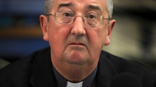 Diarmuid Martin apologises to the victims of child sex abuse during a press conference in 2009