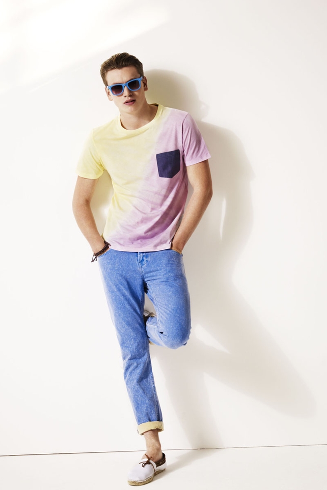 T-shirt €24, jeans €33.50, shoes €24 and sunglasses €13.50