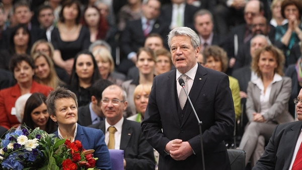 Joachim Gauck addresses the Reichstag after his election
