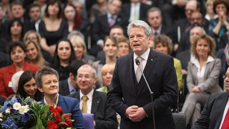 Joachim Gauck addresses the Reichstag after his election