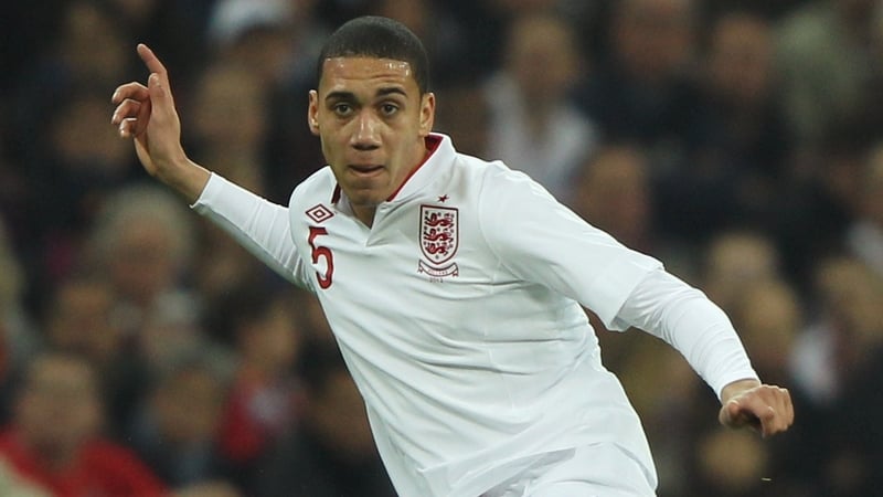 Chris Smalling believes United have an edge over City in the title race