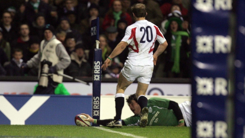 Horgan scoring another famous try against England