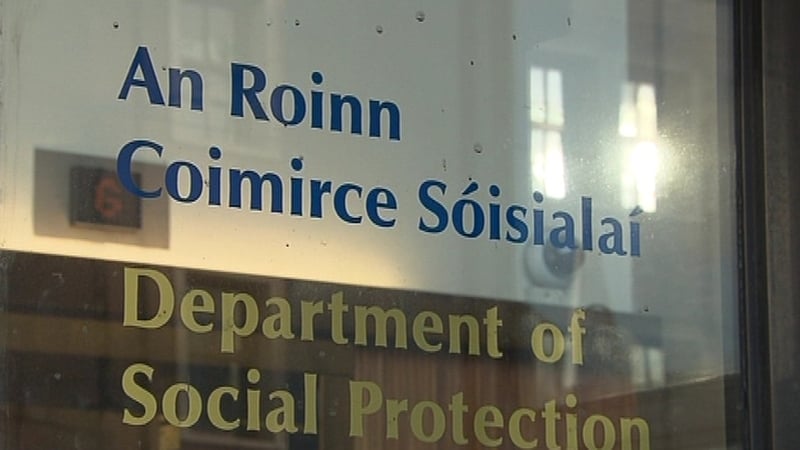 The Dept says normal sickness and absence arrangements should apply