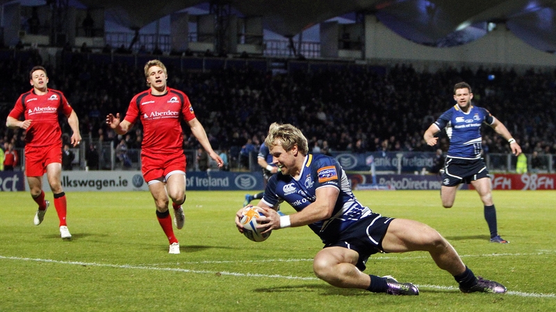 Fionn Carr goes over for Leinster