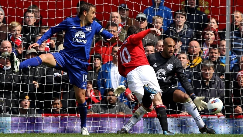 Wayne Rooney scores to put United 4-2 up but they couldn't hold onto it