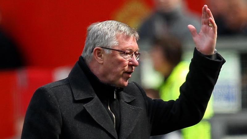 Alex Ferguson is looking forward to the battle with Manchester City on Monday
