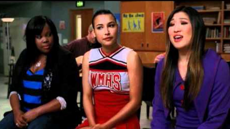 Naya Rivera (middle) plays Santana Lopez in Glee