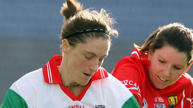 Longford manager Diane O'Hora (l) in her playing days with Mayo