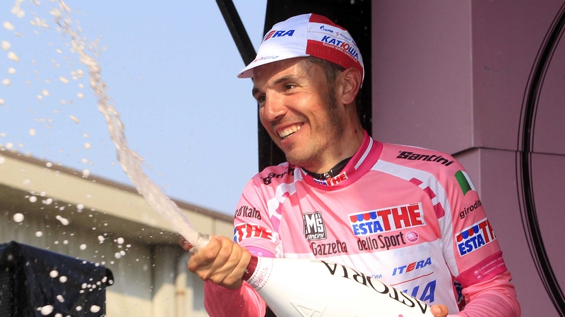 Joaquim Rodriguez retained the pink jersey