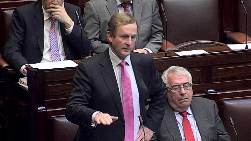 Enda Kenny is appealing to eurozone leaders for a political solution to the banking crisis