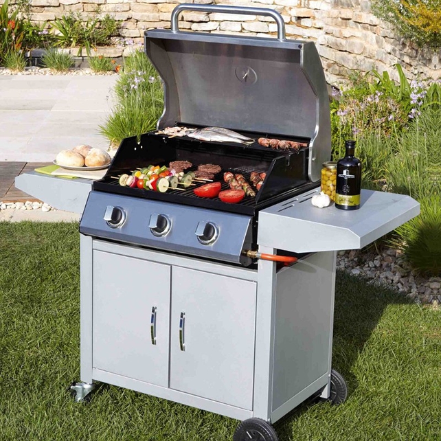3 Burner gas BBQ with 2 sides, Littlewoods Ireland, €299